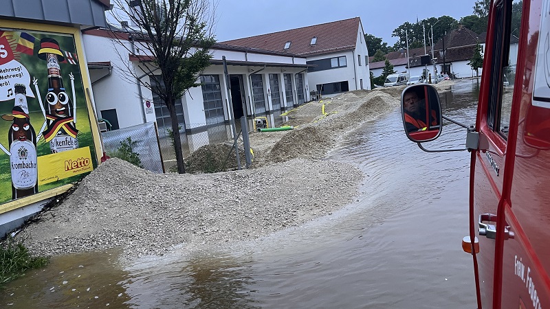 THL Hochwasser Feuerwehr Stadt Schrobenhausen